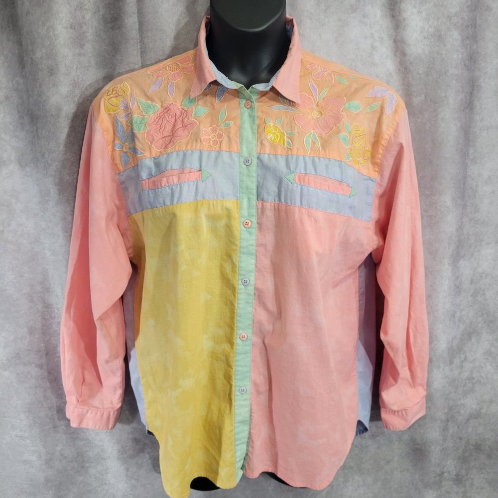 Vintage Women's Color Block Embroidered Button Down size XL